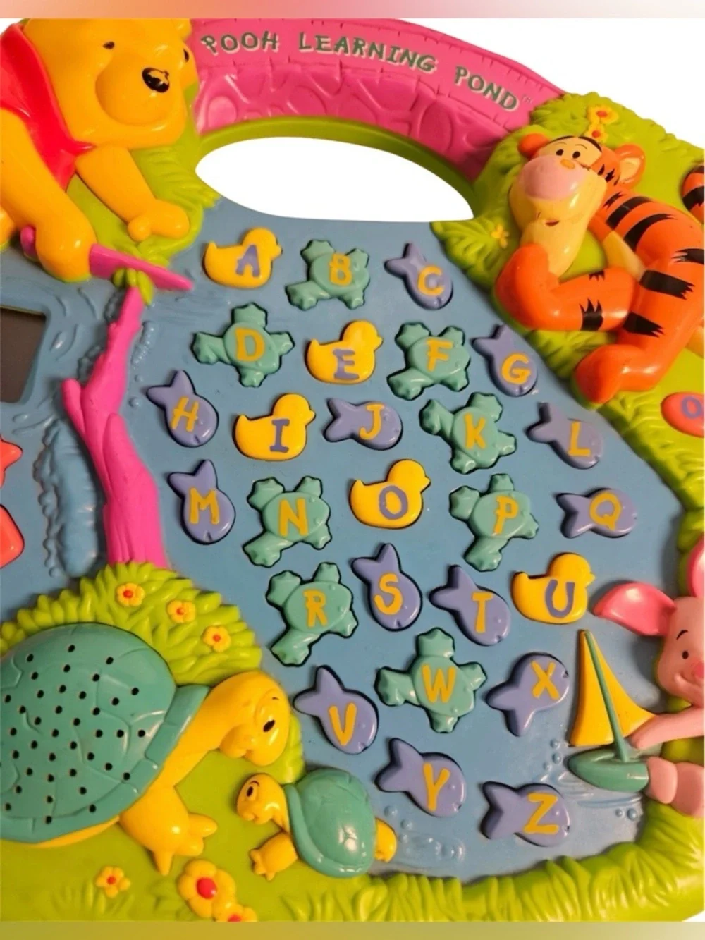 Vintage lovely Disney Winnie The Pooh Learning Pond Vintage in good condition